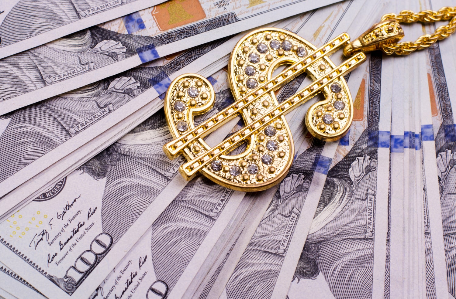 Sell designer jewelry with confidence at Exclusive Buyers, NY.