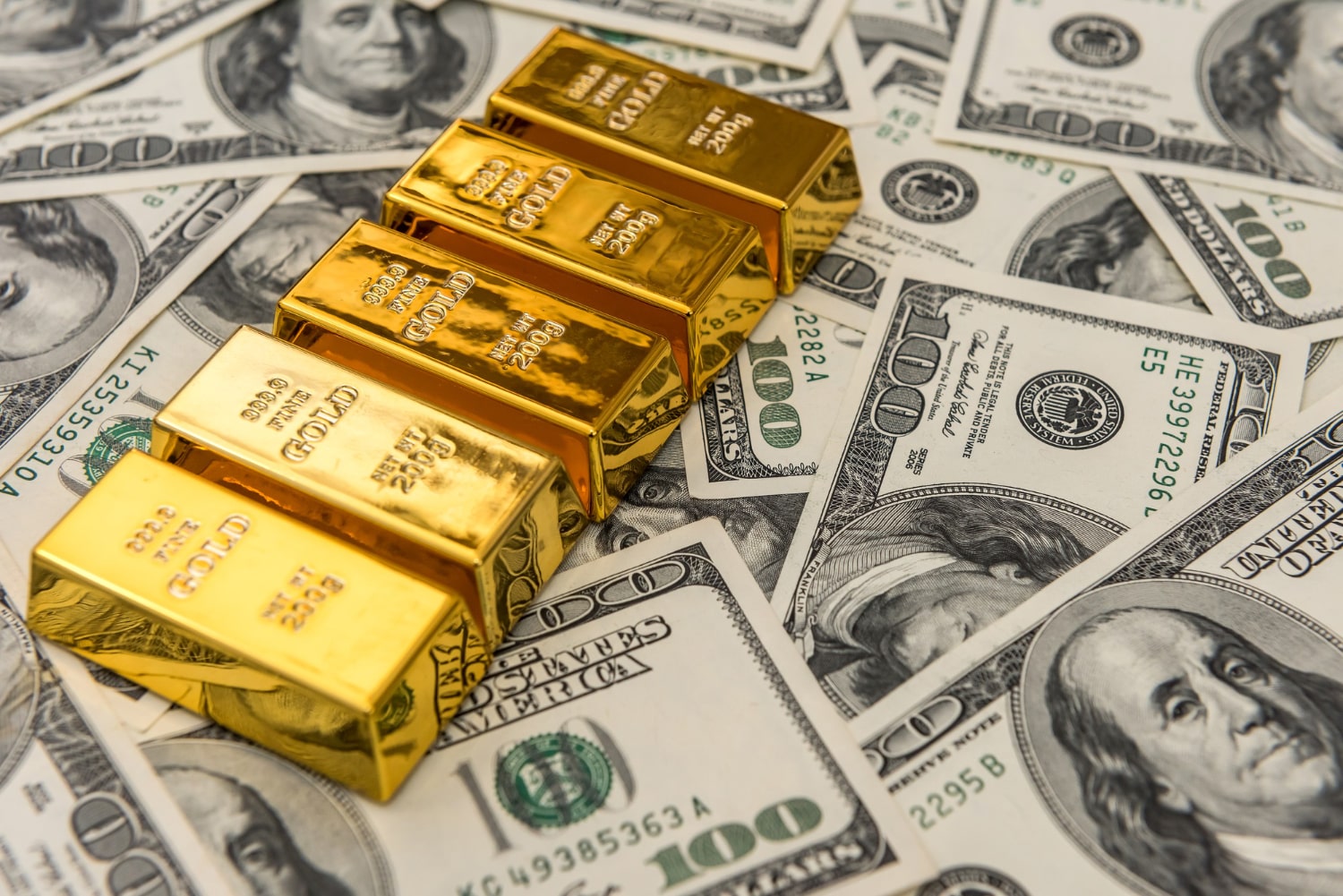 Exclusive Buyers helps you sell your jewelry for the highest value in NY.