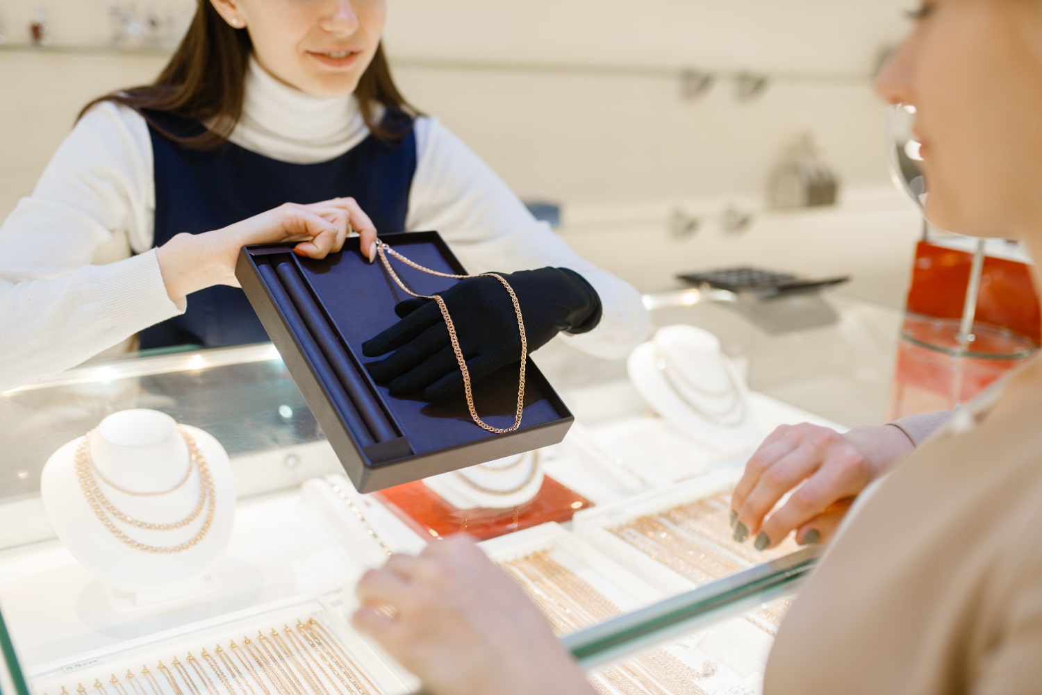Sell your antique and designer jewelry with Exclusive Buyers in NY.
